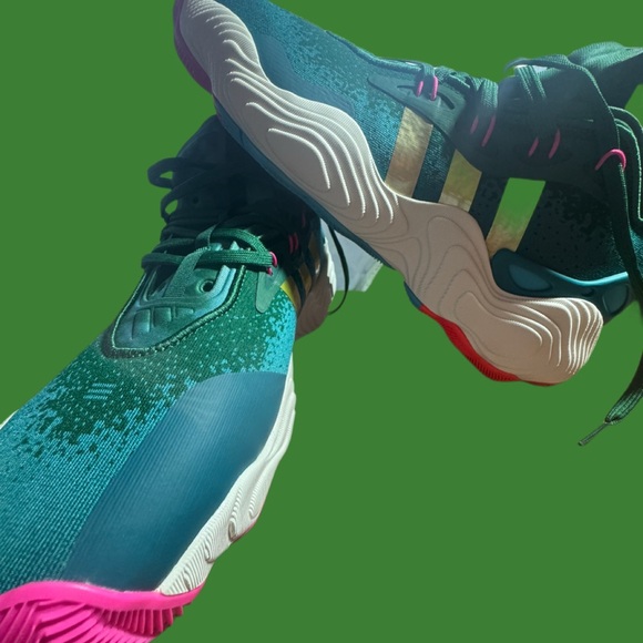 Adidas Unisex Trae Young 3 IE9301 TRAE YOUNG 3 Dark
Green/Gold - Picture 3 of 14